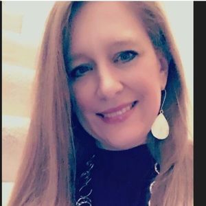 Meet your Posher, Becki